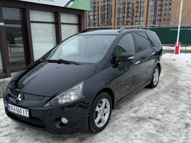Mitsubishi Grandis - фото 2