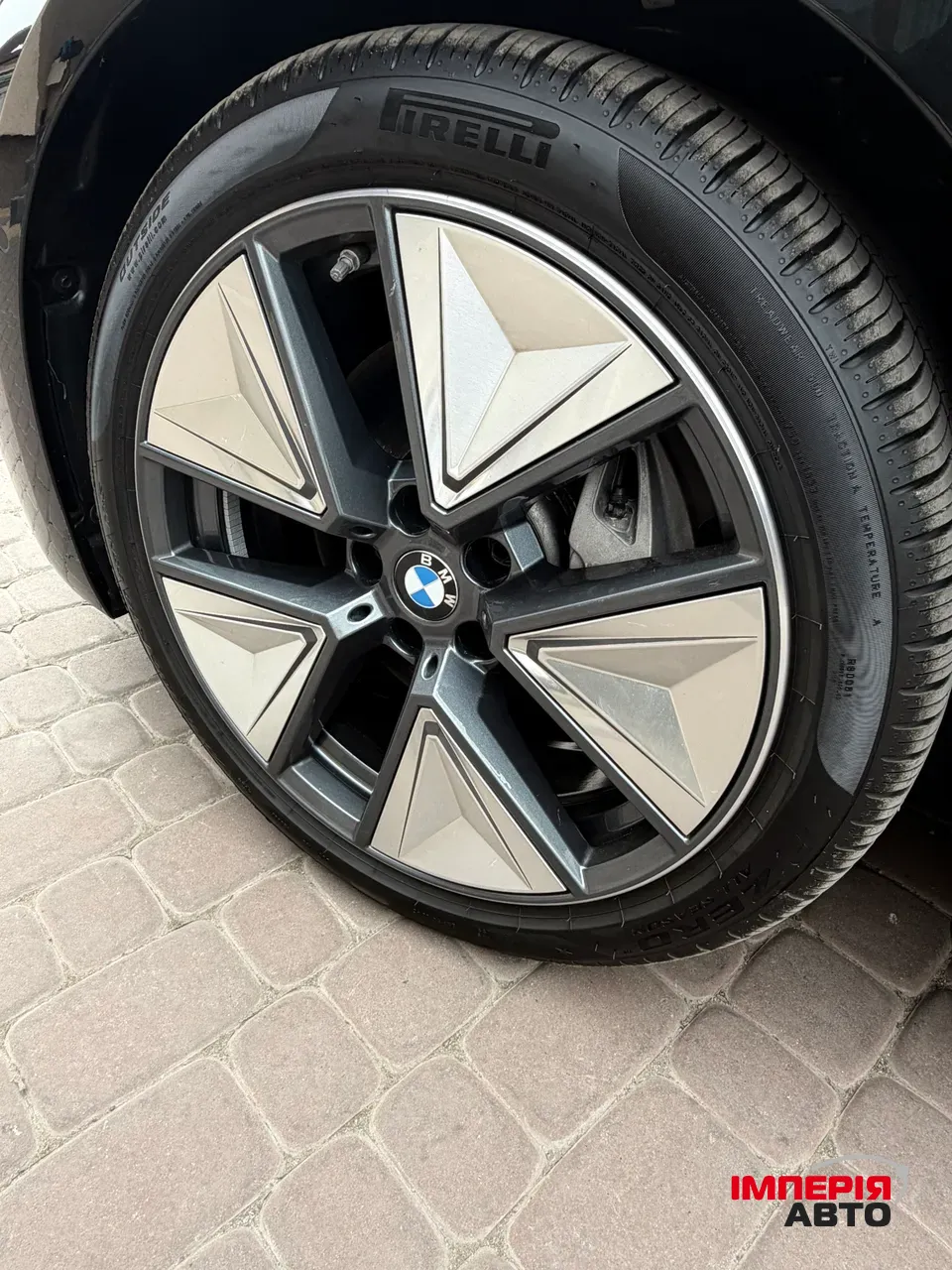 BMW i4 - фото 11