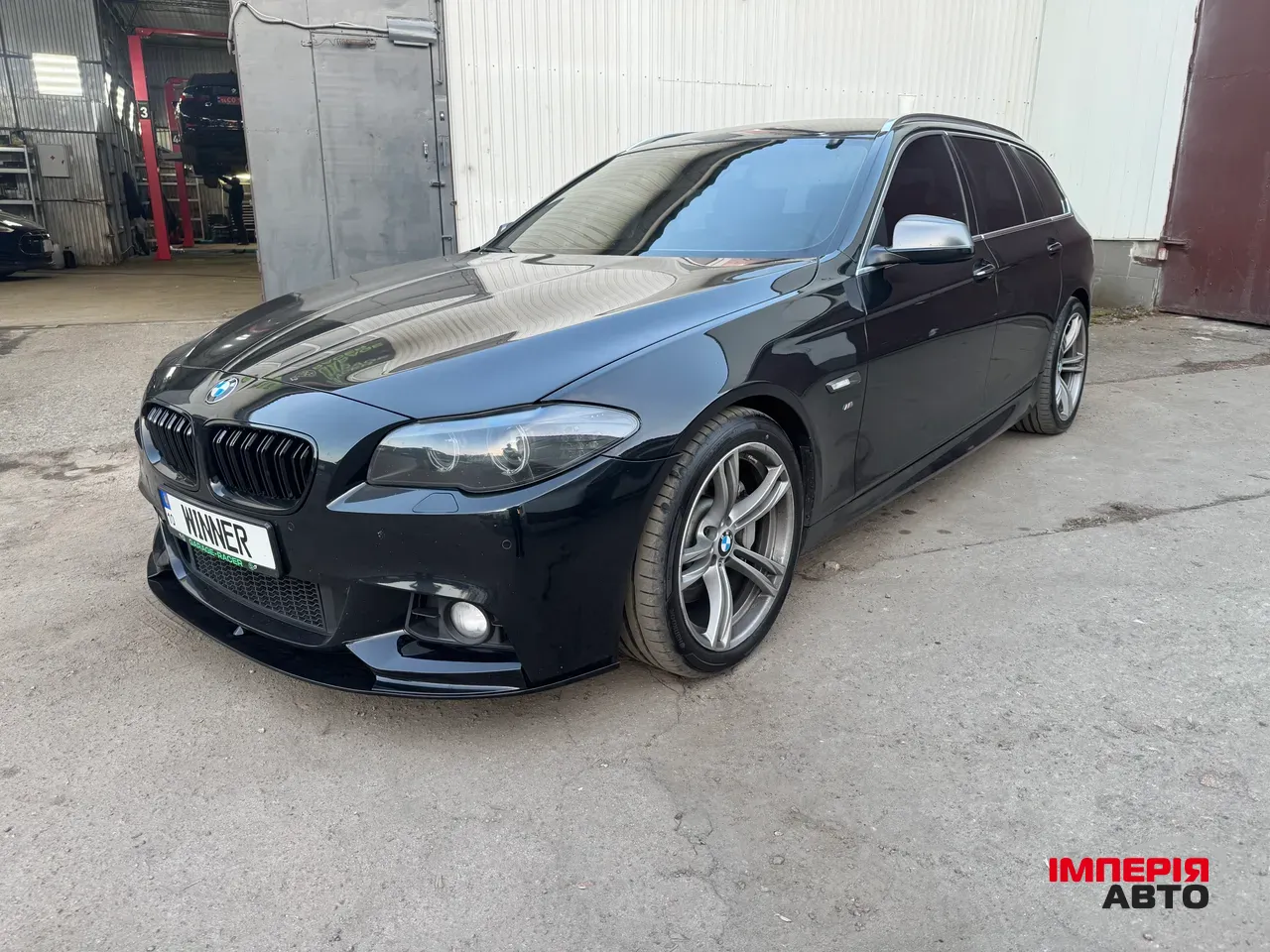 BMW 5 серії - фото 1