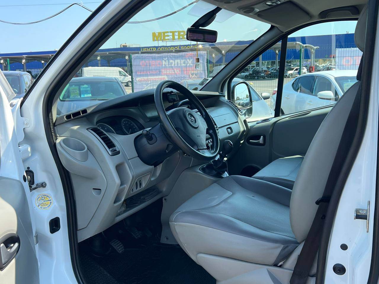 Opel Vivaro - фото 18