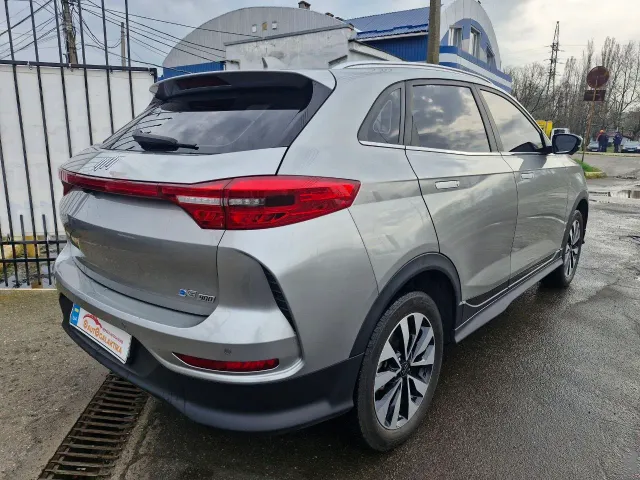 Weltmeister EX5 - фото 5