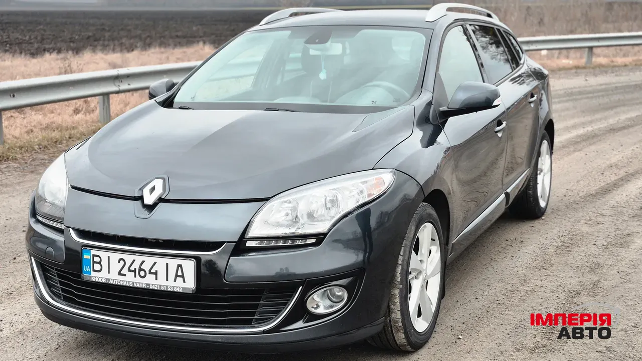 Renault Megane - фото 1