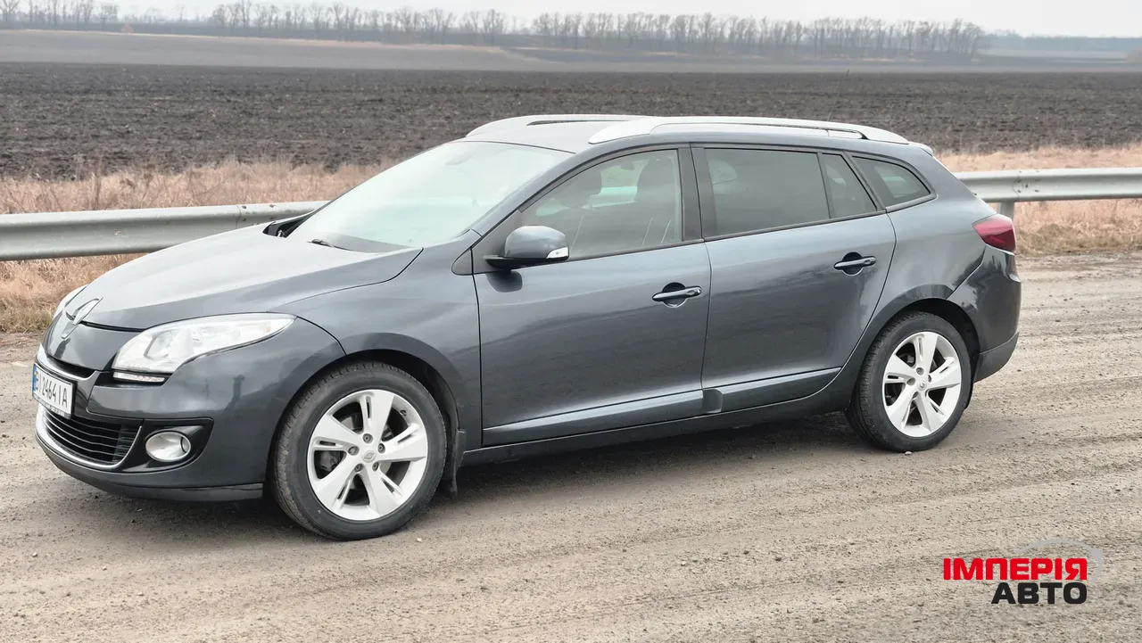 Renault Megane - фото 2