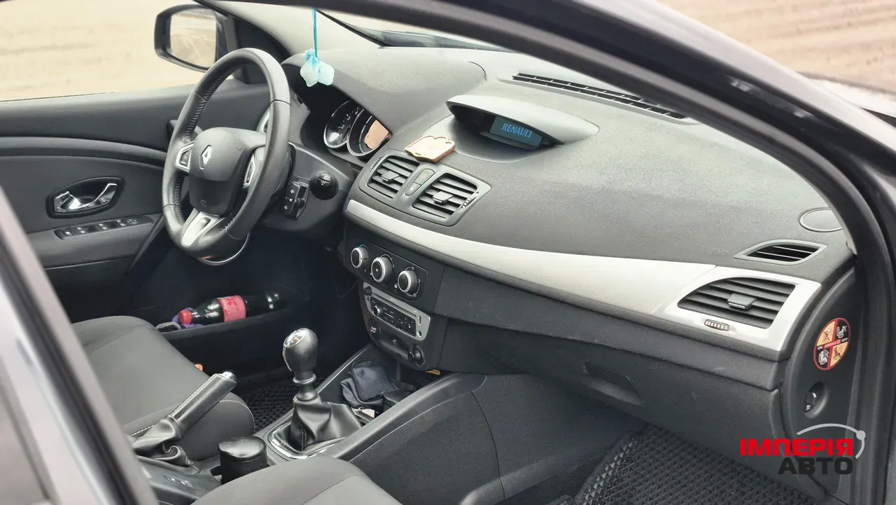 Renault Megane - фото 6