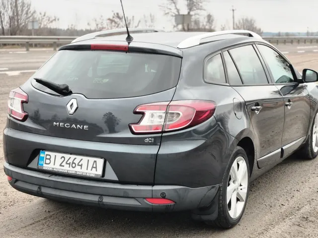 Renault Megane - фото 4