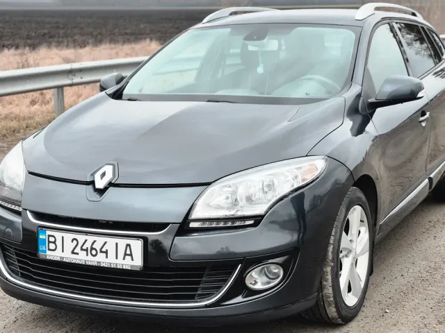 Renault Megane - фото 1
