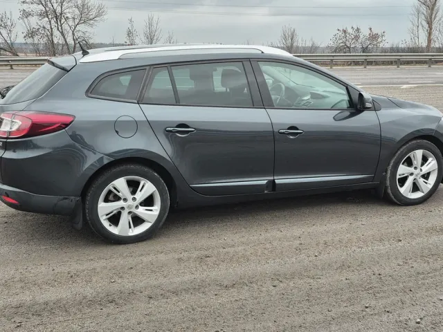 Renault Megane - фото 5