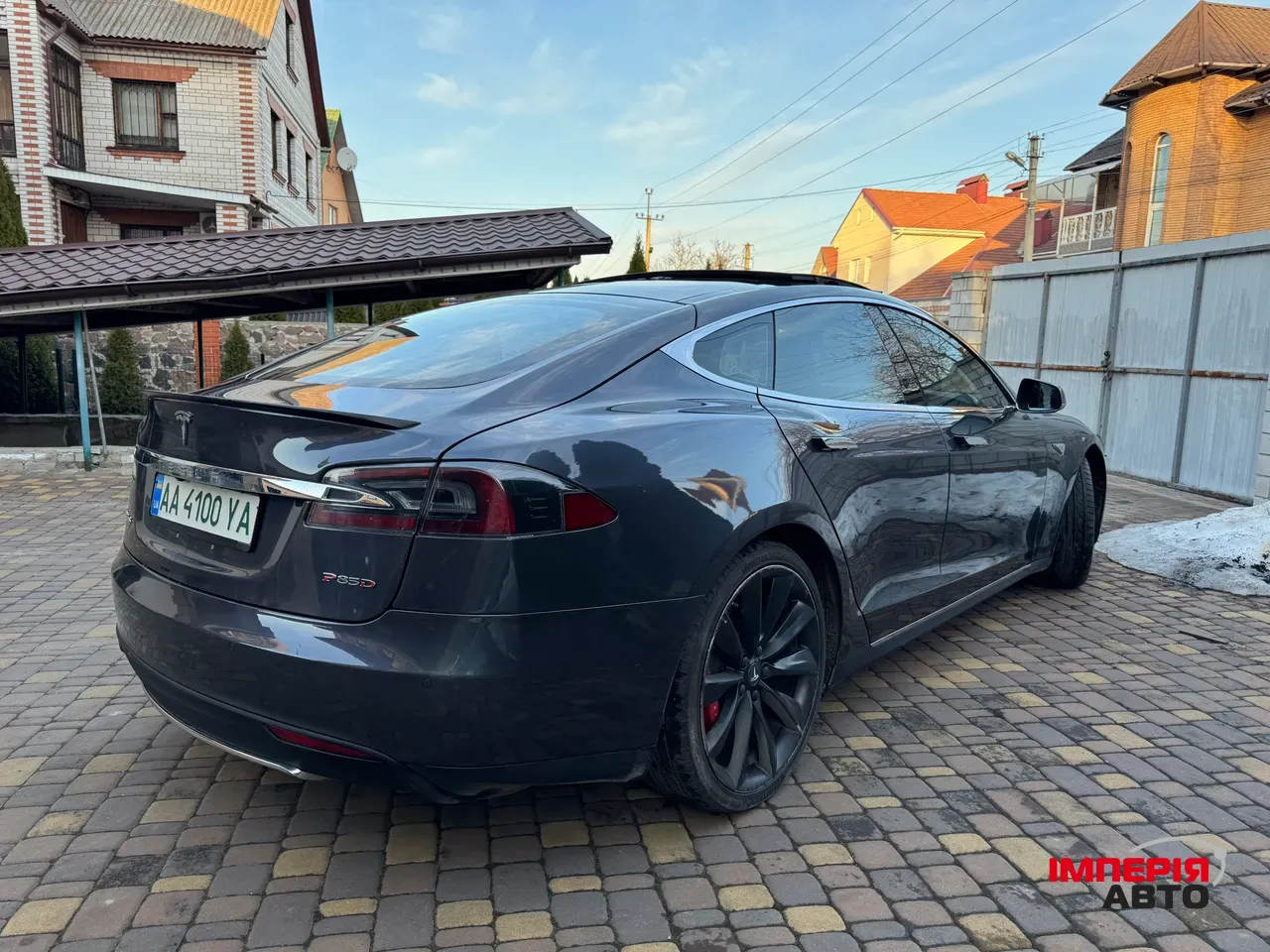 Tesla Model S - фото 18
