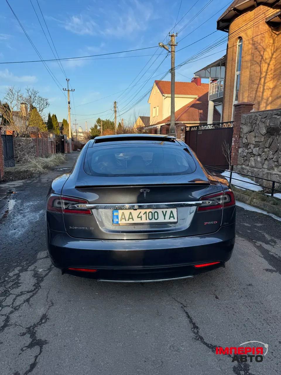 Tesla Model S - фото 3