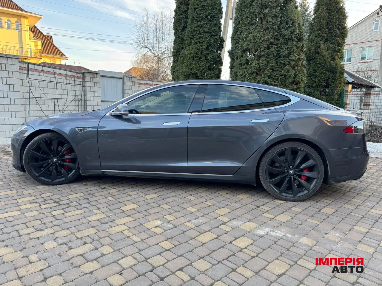 Tesla Model S - фото 13