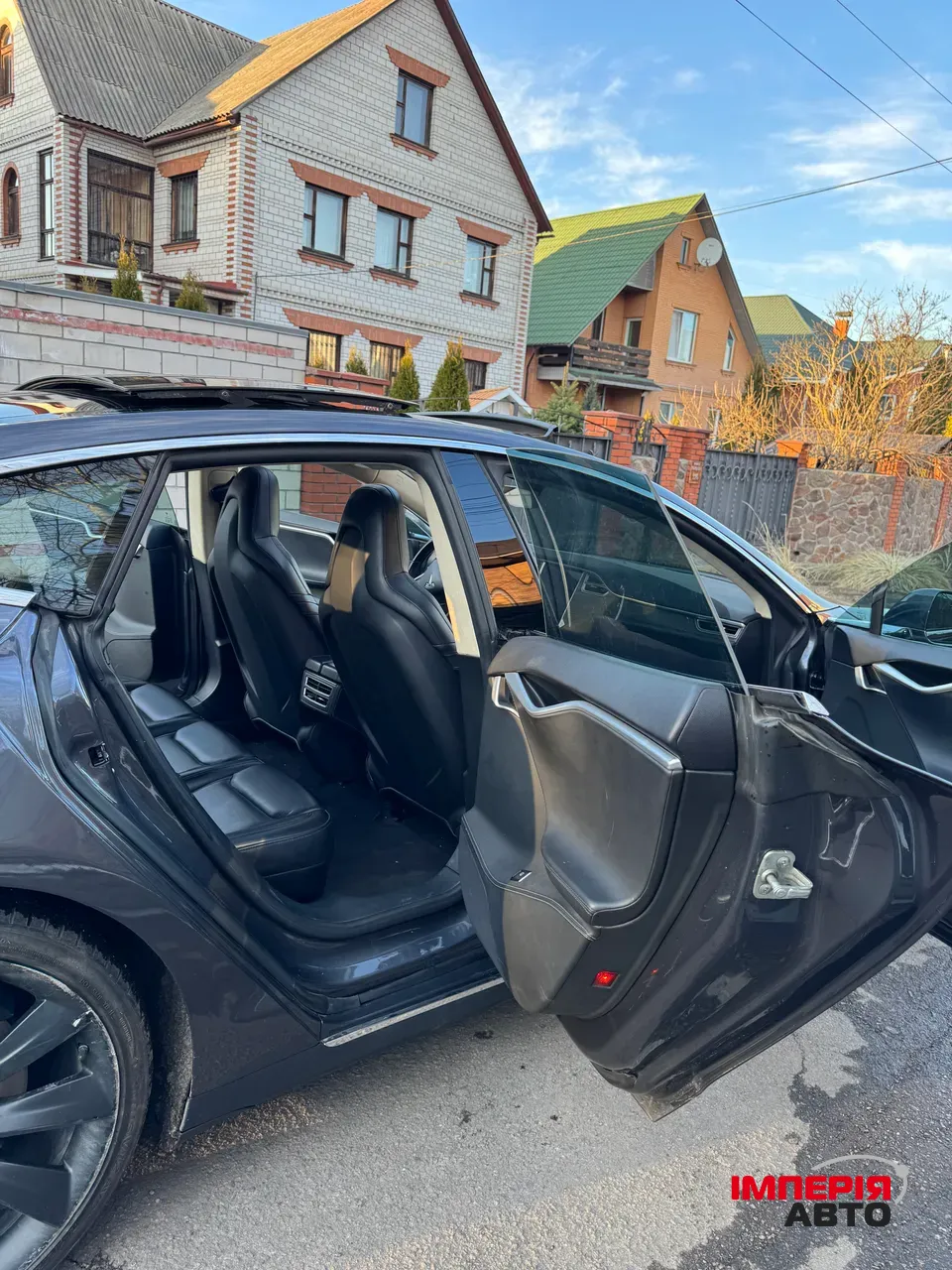 Tesla Model S - фото 29