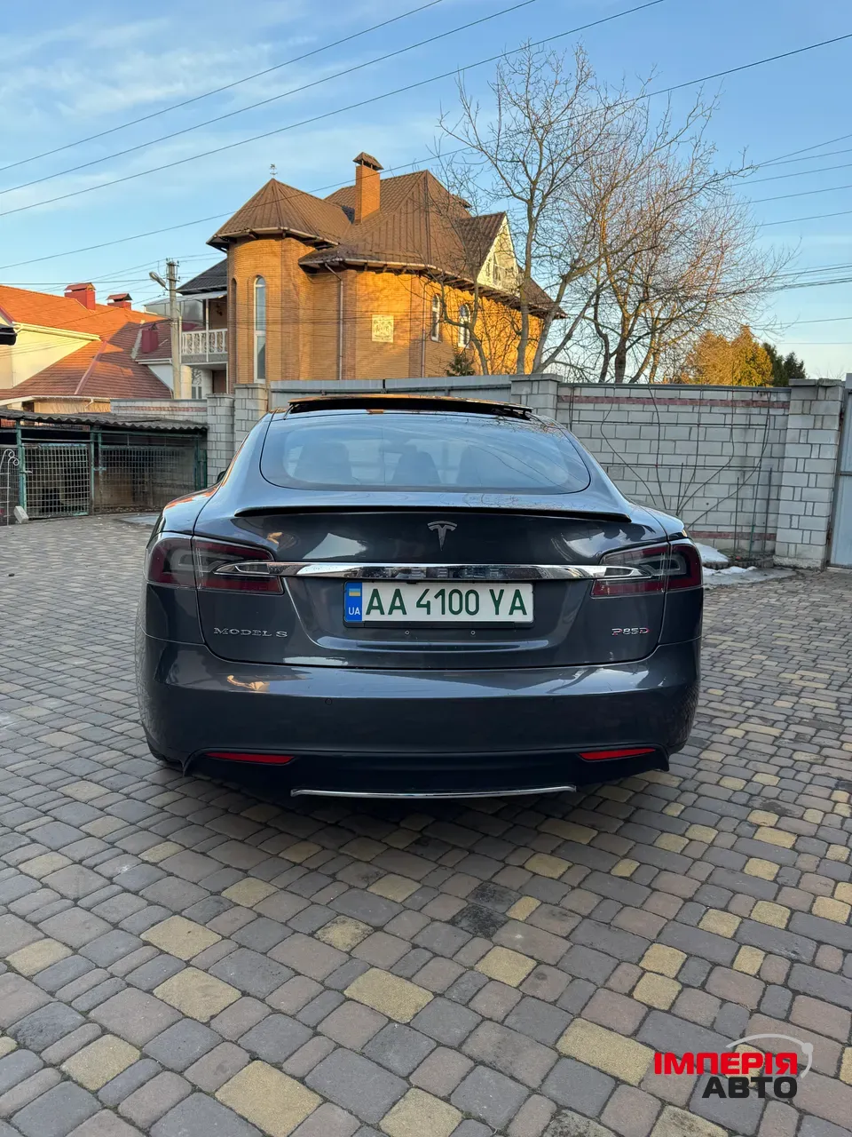 Tesla Model S - фото 11