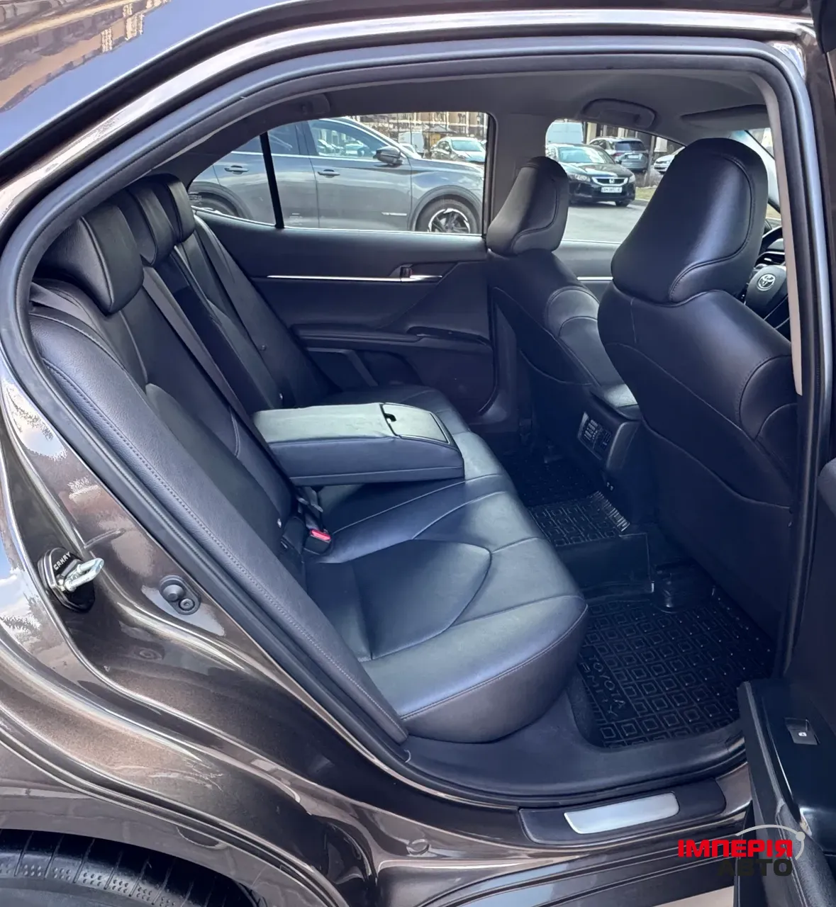 Toyota Camry - фото 10