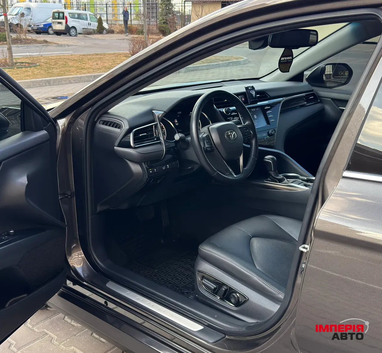 Toyota Camry - фото 7