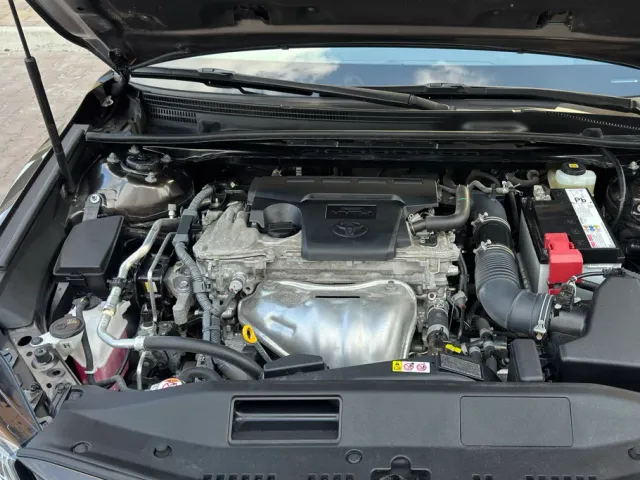 Toyota Camry - фото 4