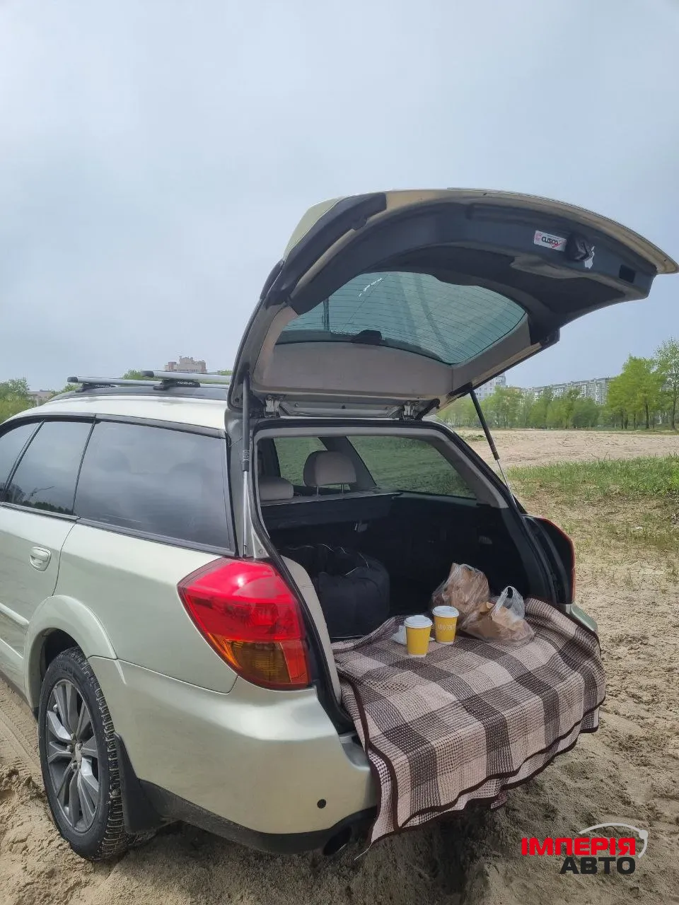 Subaru Legacy - фото 1