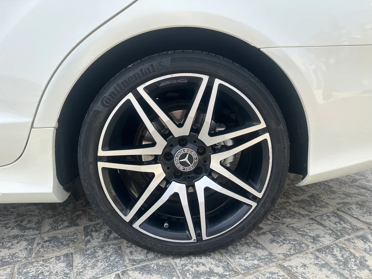 Mercedes-Benz CLS - фото 16