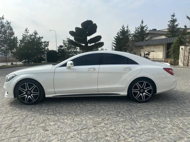 Mercedes-Benz CLS - фото 4