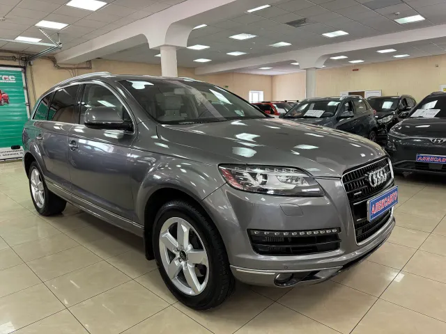 Audi Q7 - фото 5