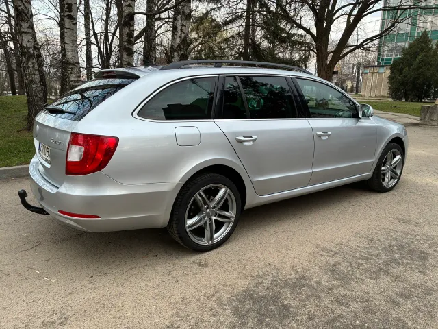 Skoda Superb - фото 2