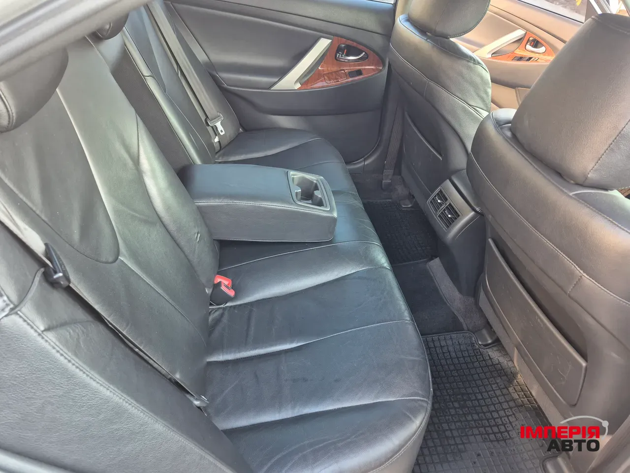 Toyota Camry - фото 14