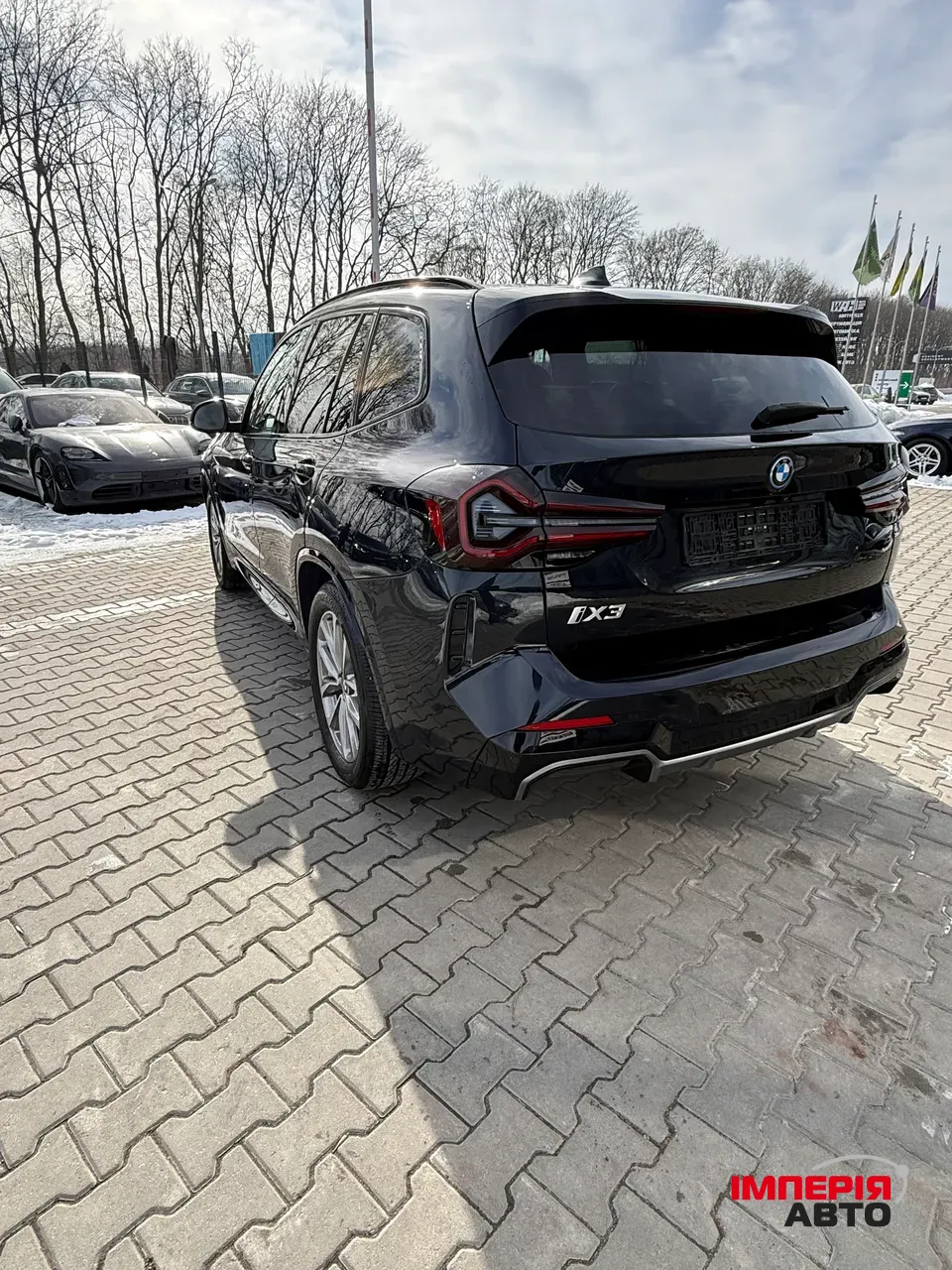 BMW iX3 - фото 40