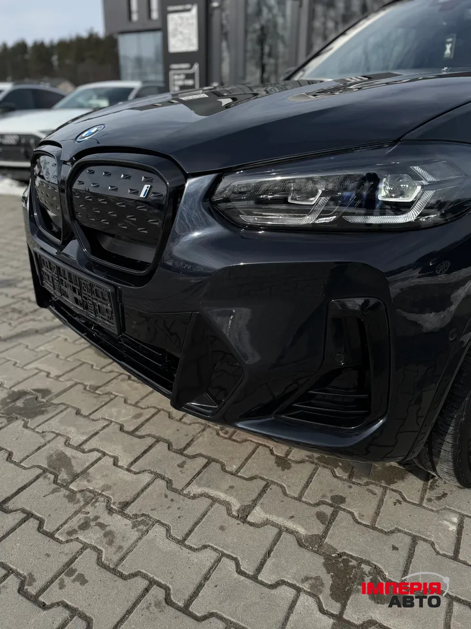 BMW iX3 - фото 7