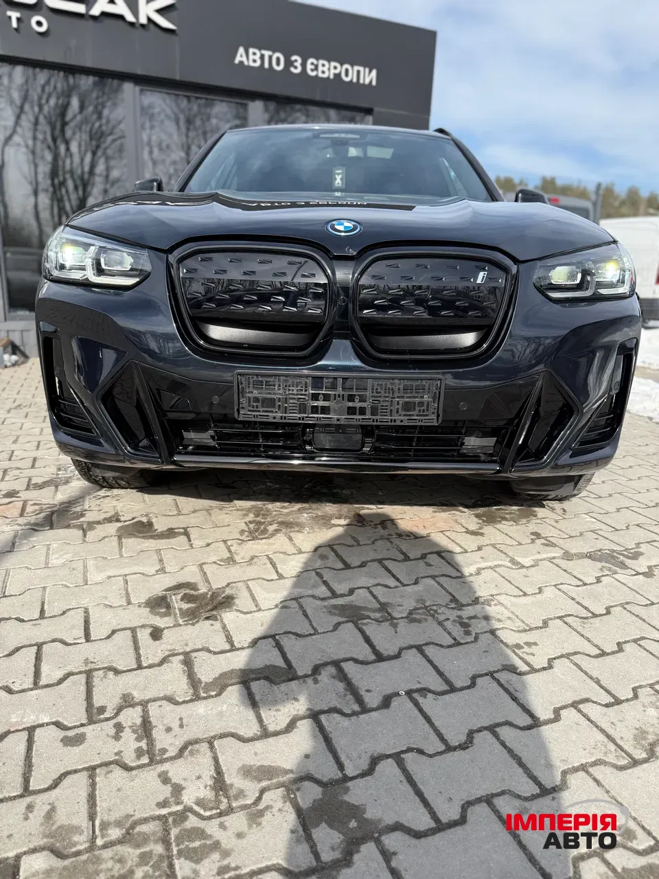 BMW iX3 - фото 10