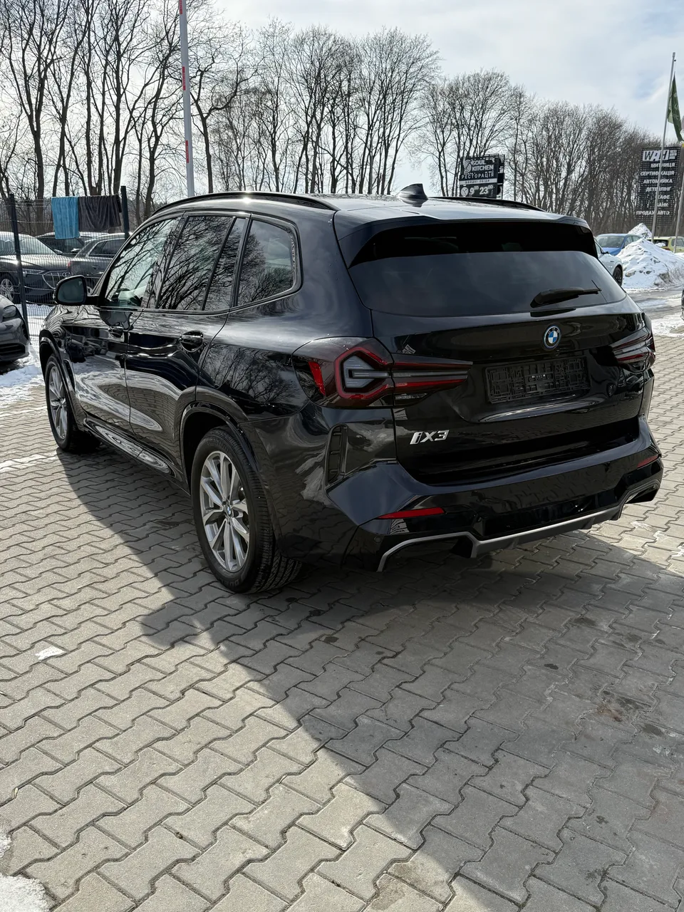 BMW iX3 - фото 41