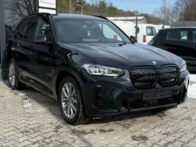 BMW iX3 - фото 1