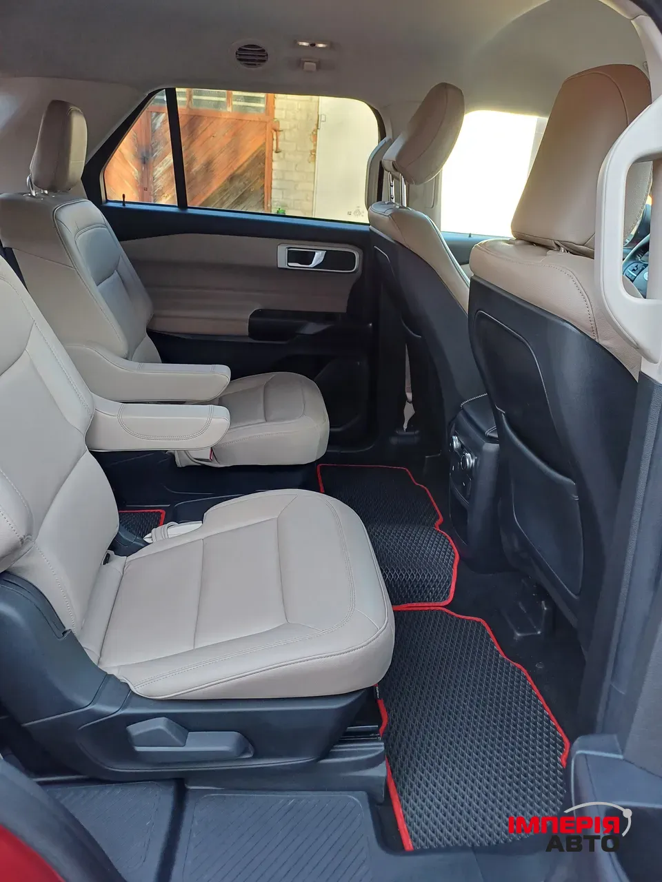 Ford Explorer - фото 18