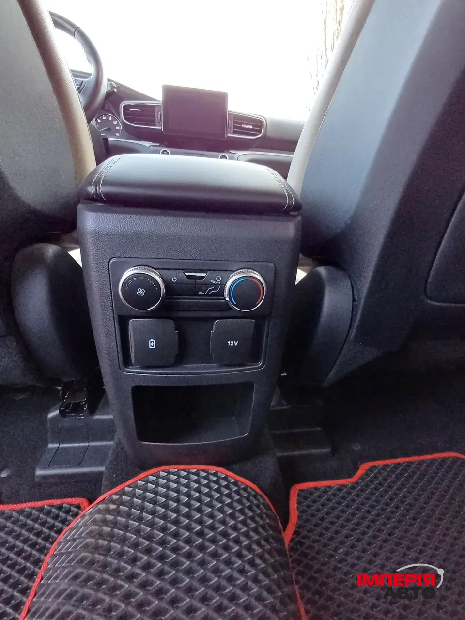 Ford Explorer - фото 10