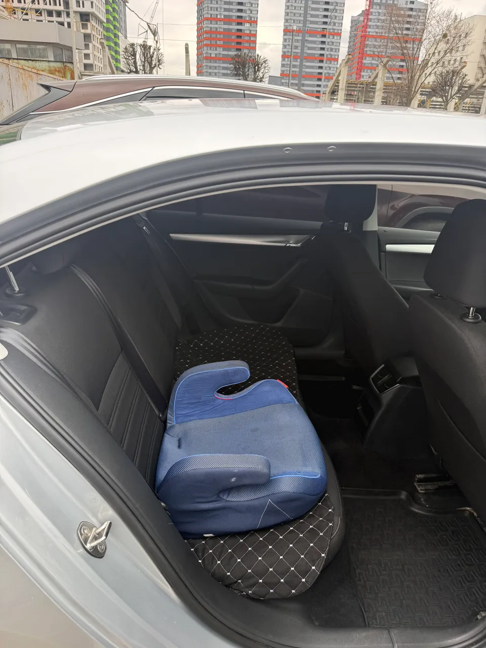 Skoda Octavia - фото 8