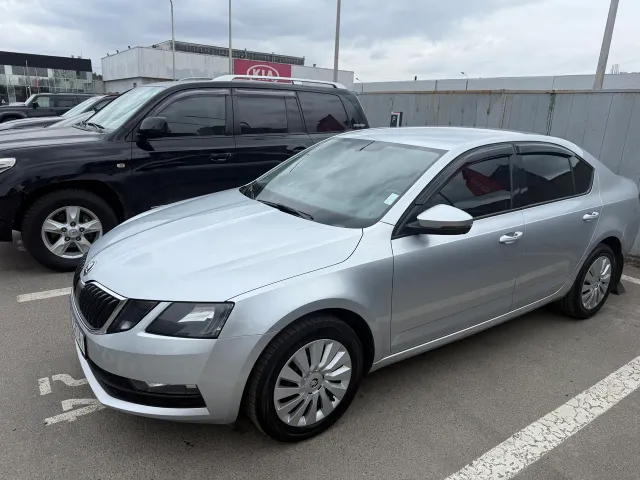 Skoda Octavia - фото 1