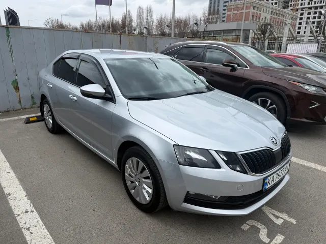 Skoda Octavia - фото 4