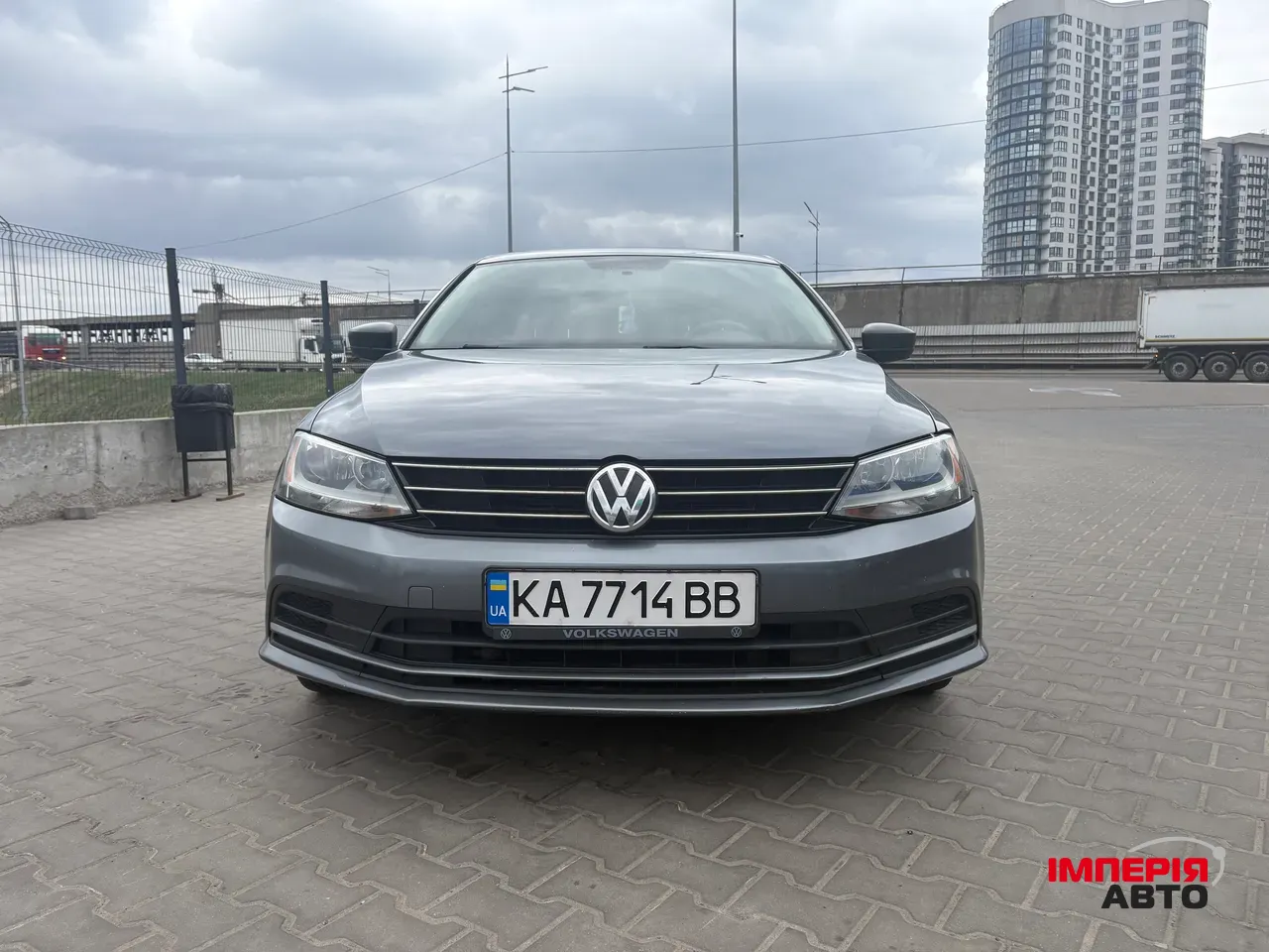 Volkswagen Jetta - фото 2