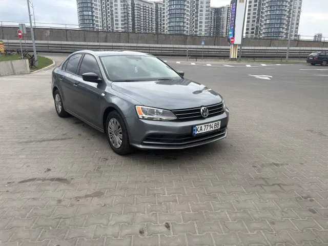 Volkswagen Jetta - фото 3