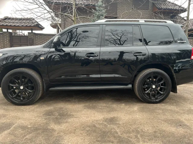 Toyota Land Cruiser - фото 3
