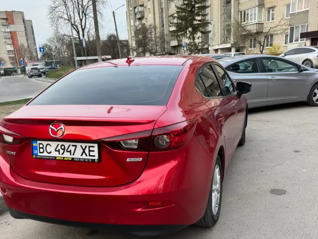 Mazda 3 - фото 3