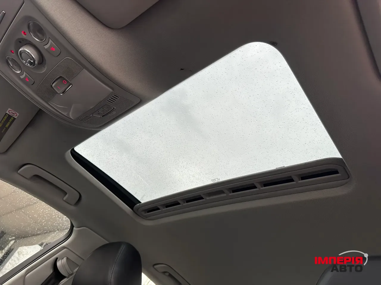 Audi A4 - фото 30