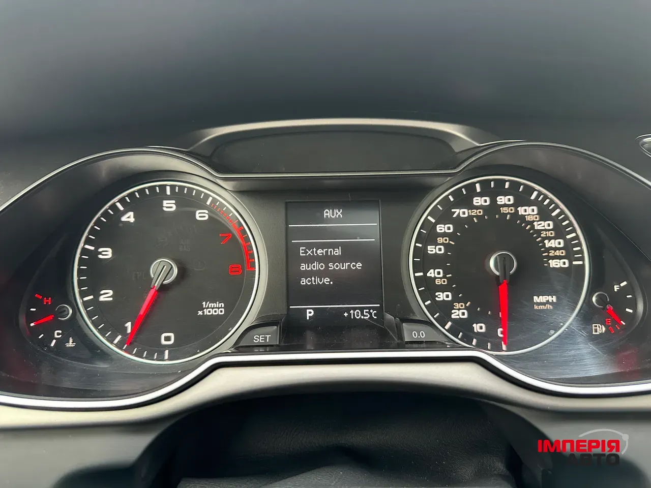 Audi A4 - фото 24