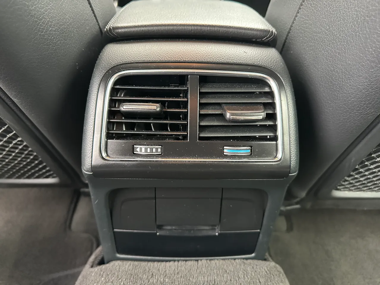 Audi A4 - фото 34