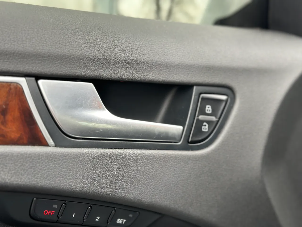 Audi A4 - фото 13