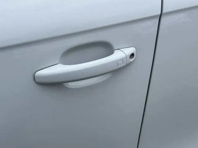 Audi A4 - фото 4