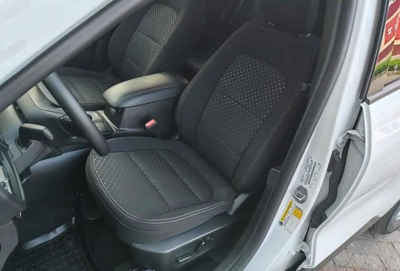 Ford Escape - фото 15