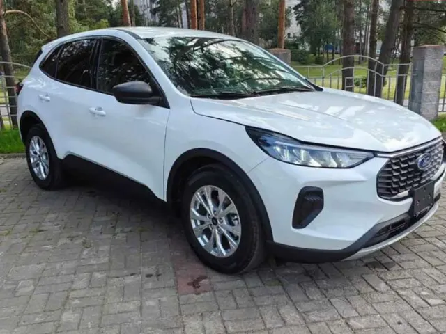 Ford Escape - фото 1