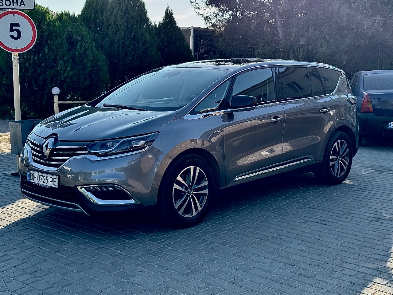 Renault Espace - фото 17