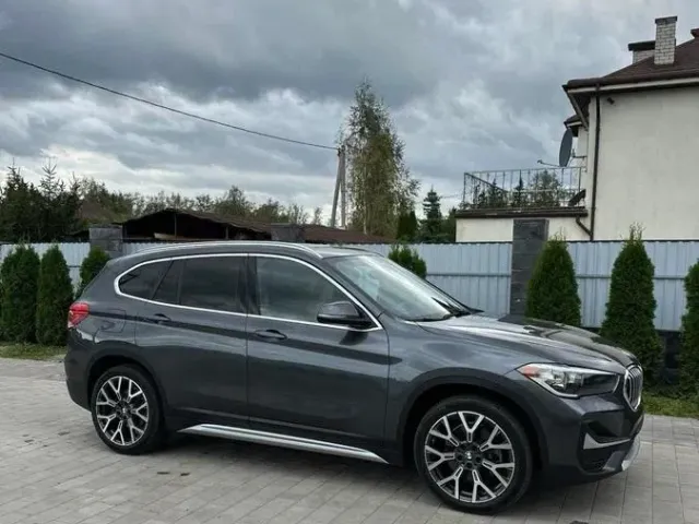 BMW X1 - фото 5