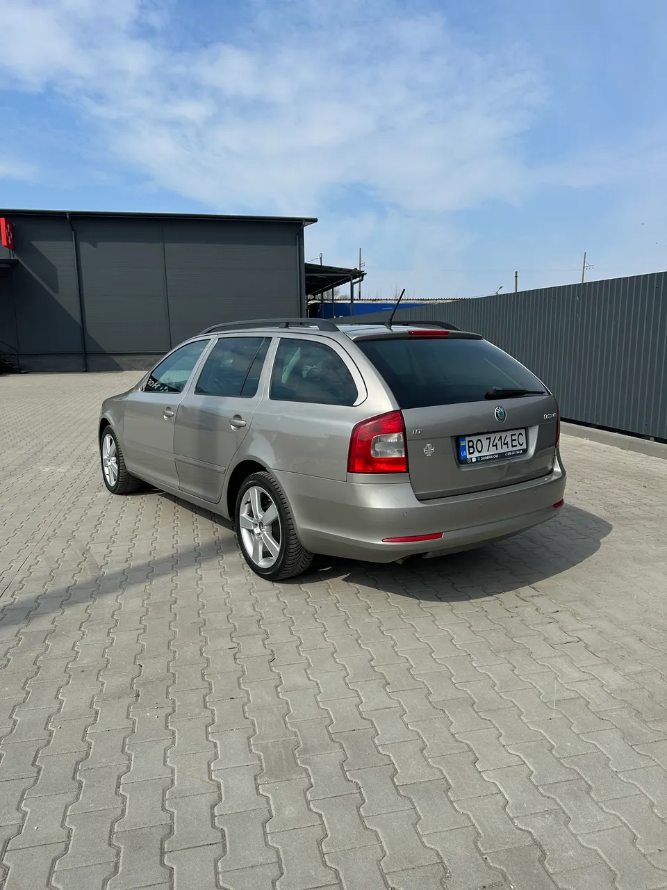 Skoda Octavia - фото 4