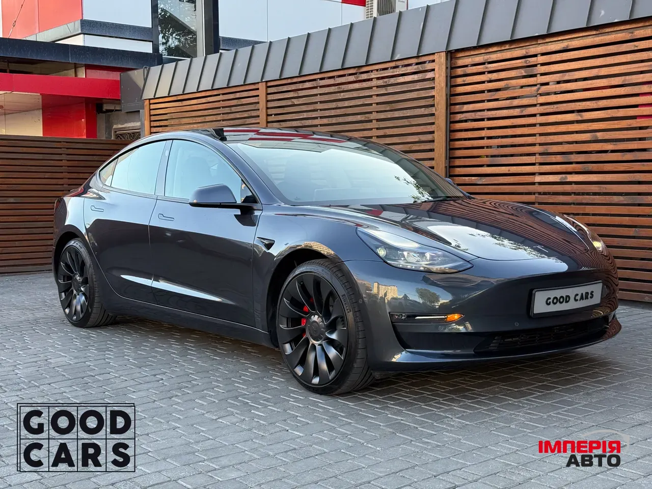 Tesla Model 3 - фото 9
